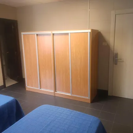 Residencia Universitaria Jose Sardina * A Coruña