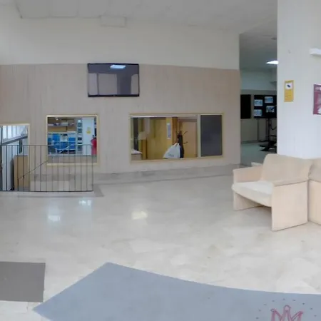 Hostel Residencia Universitaria Jose Sardina *