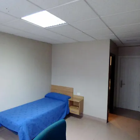 Residencia Universitaria Jose Sardina Vandrarhem *
