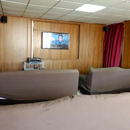 Residencia Universitaria Jose Sardina *