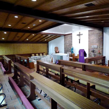 Residencia Universitaria Jose Sardina * A Coruña