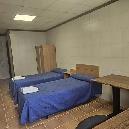 Hostel Residencia Universitaria Jose Sardina *